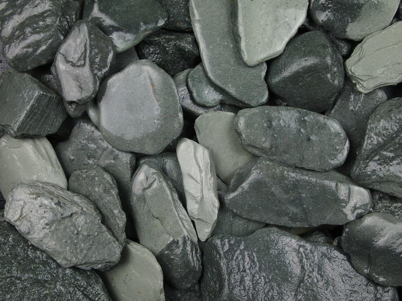 Green Slate Chippings 40mm (25 Maxi Bags)