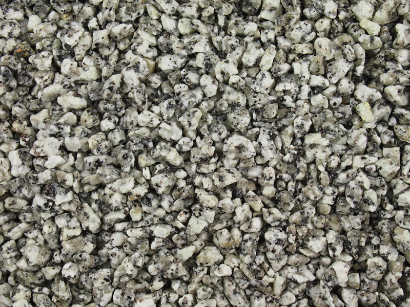Silver Blue Granite Gravel 14mm (25 Maxi Bags)