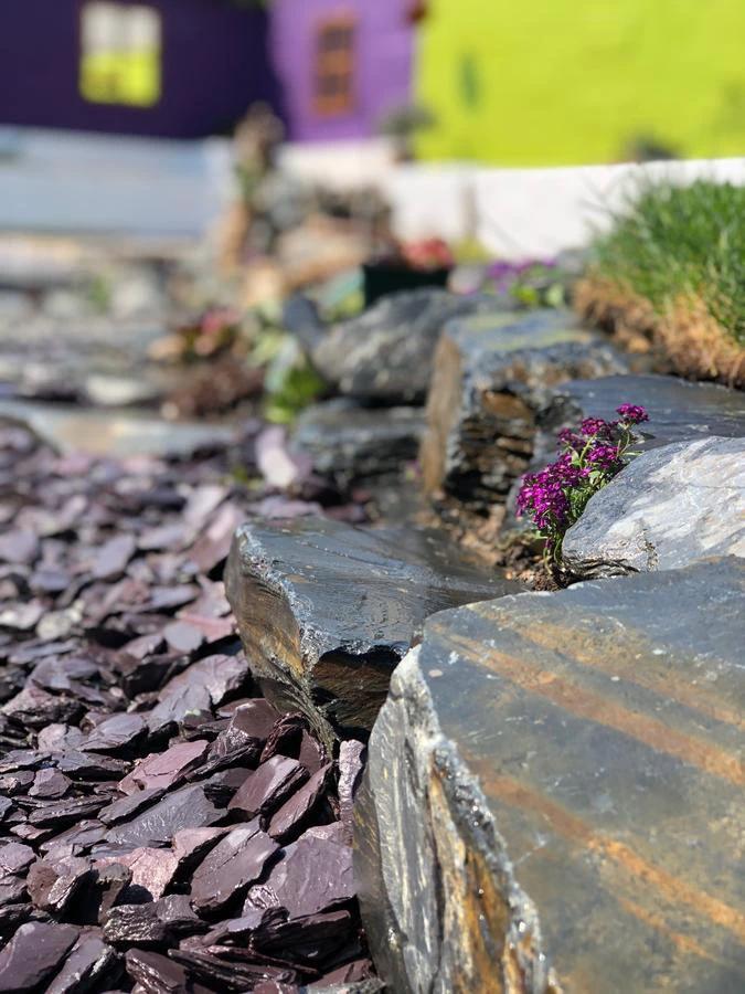 Graphite Grey Slate Rockery 150-450mm (Full Crate) - Armstrong Cheshire