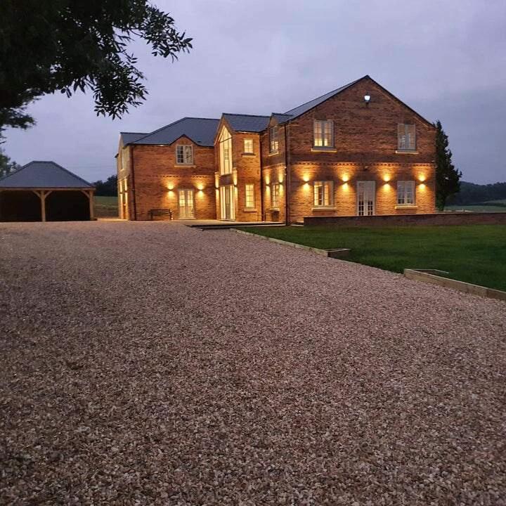 Gravel Grids Modular Permeable Containment System 500mm By 500mm By 40mm For Angular And Decorative Aggregate 5 To 35 Mm - Armstrong Cheshire