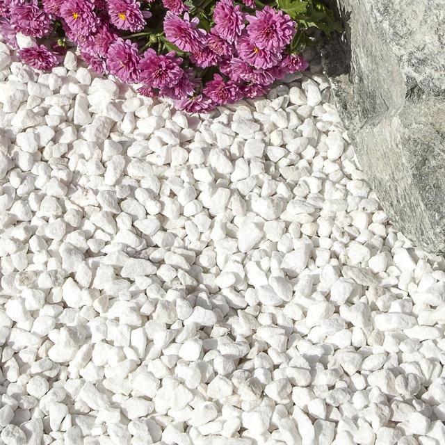 Polar White Spanish Marble Gravel 10mm 25/50 20kg Bags - Armstrong Cheshire