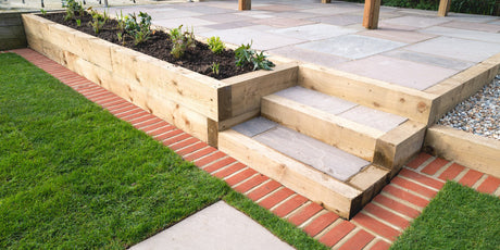 How to lay railway sleepers in the garden