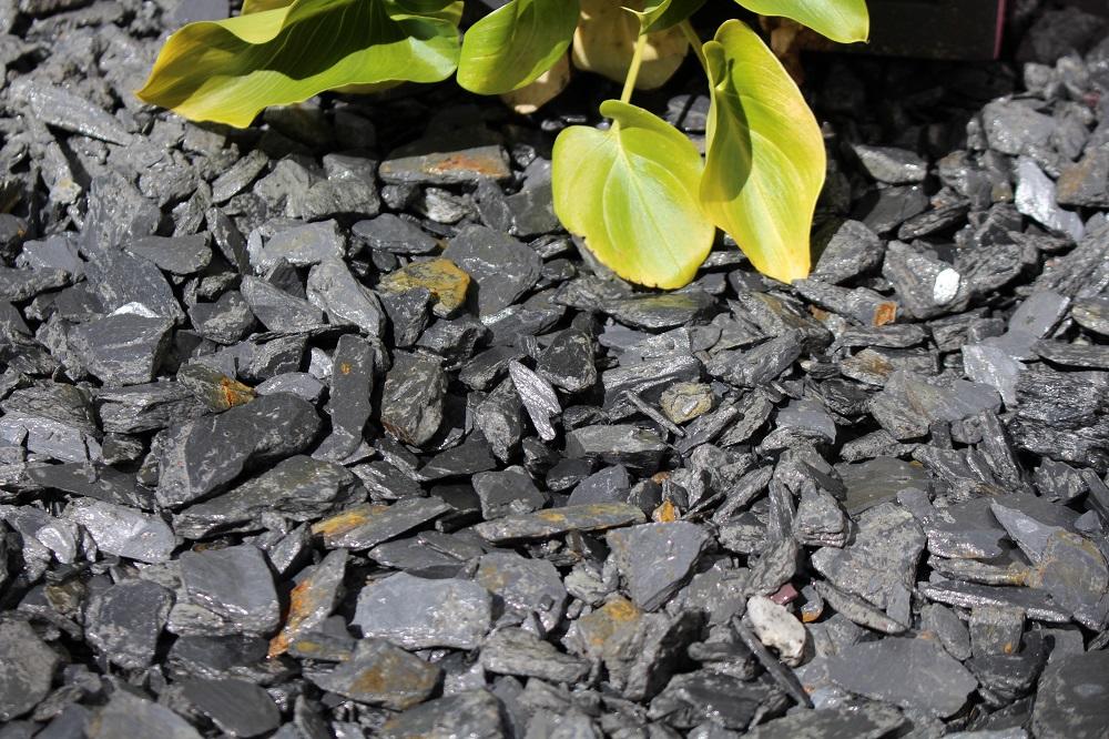 Dark Slate Chippings 20mm - 800kg Bulk Bag