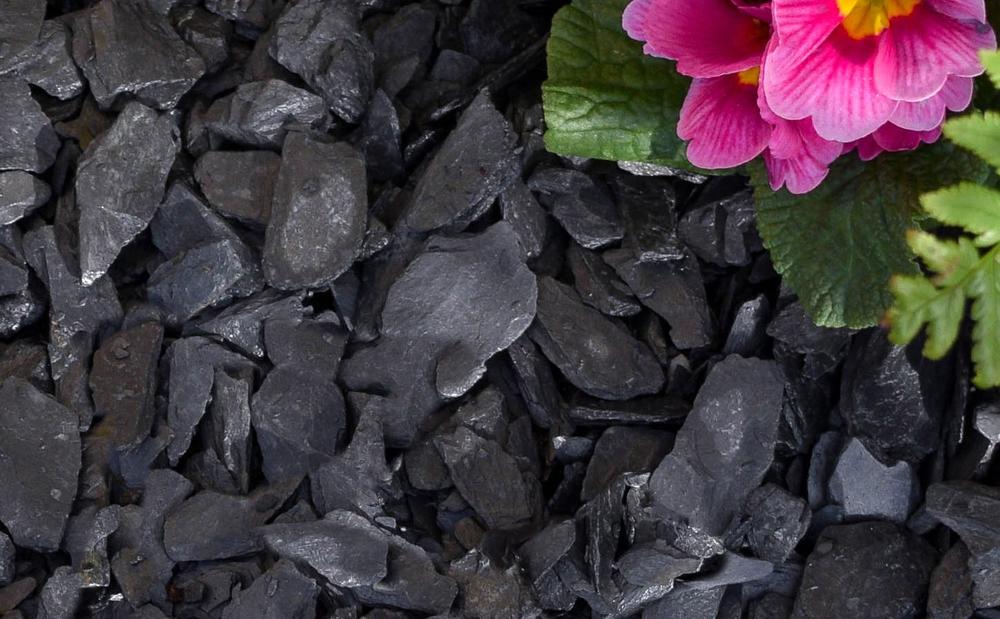 Dark Slate Chippings 20mm - 800kg Bulk Bag