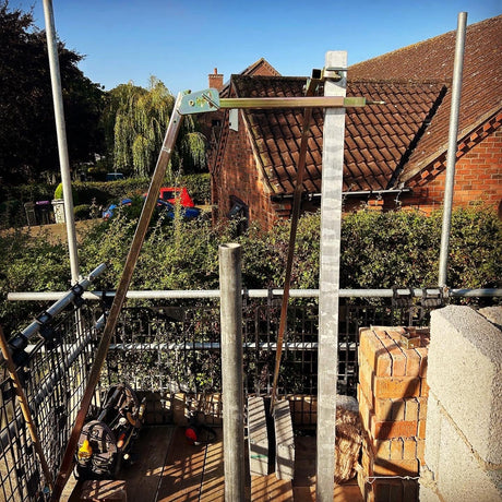 Adjustable Bricklayer Profile Outrigger / Stabiliser (2 legs)