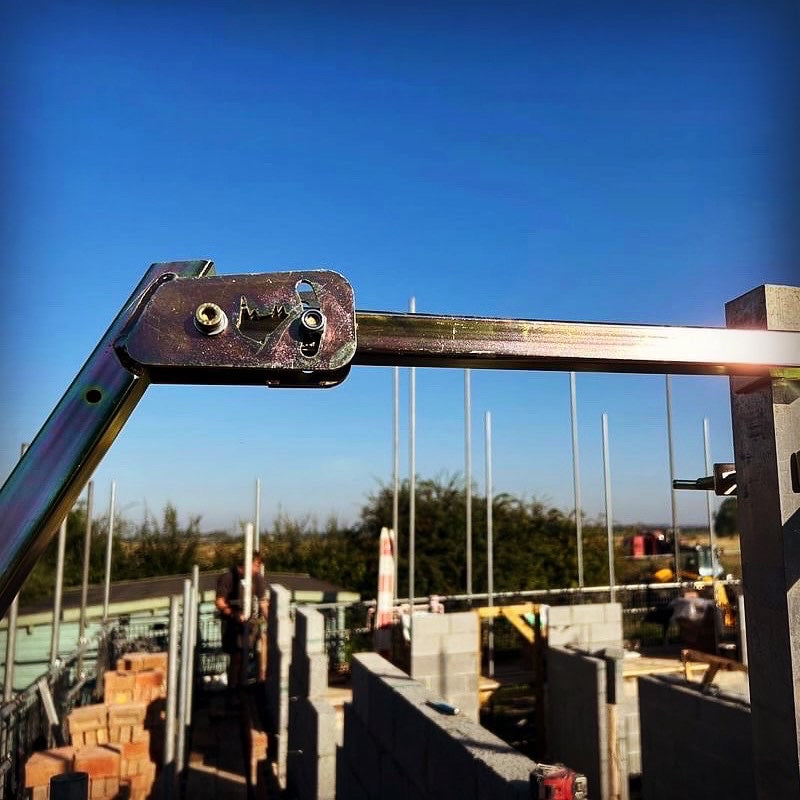 Adjustable Bricklayer Profile Outrigger / Stabiliser (2 legs)