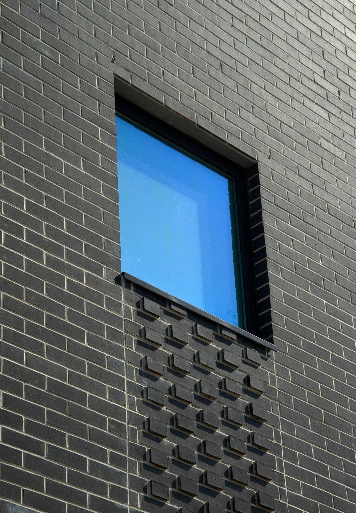 Carlton Black Smooth Brick 65mm - Armstrong Cheshire