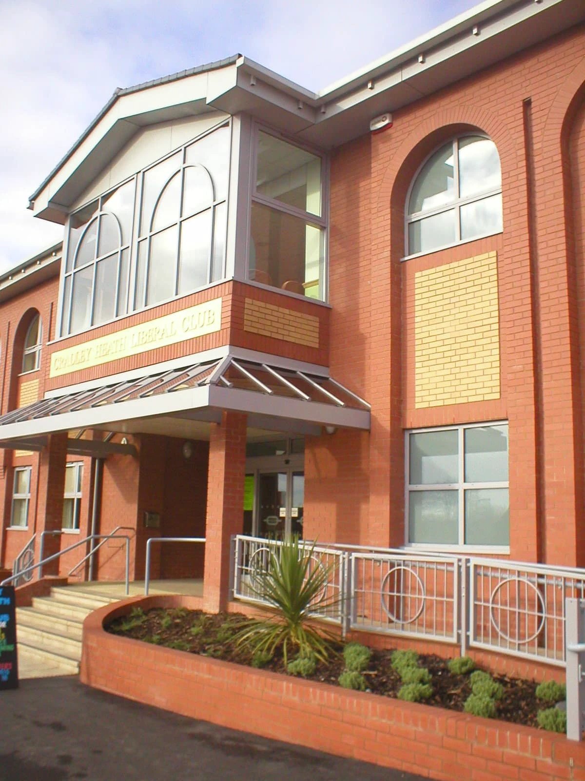 Carlton Hadley Red Smooth Brick 65mm - Armstrong Cheshire