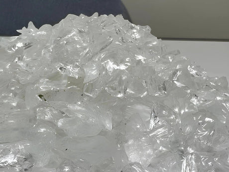 Crystal Clear Tumbled Glass Chippings 10-14mm - Armstrong Cheshire