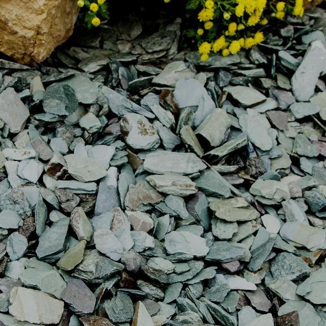 Emerald Slate Chippings 40mm - 800kg Bulk Bag - Armstrong Cheshire