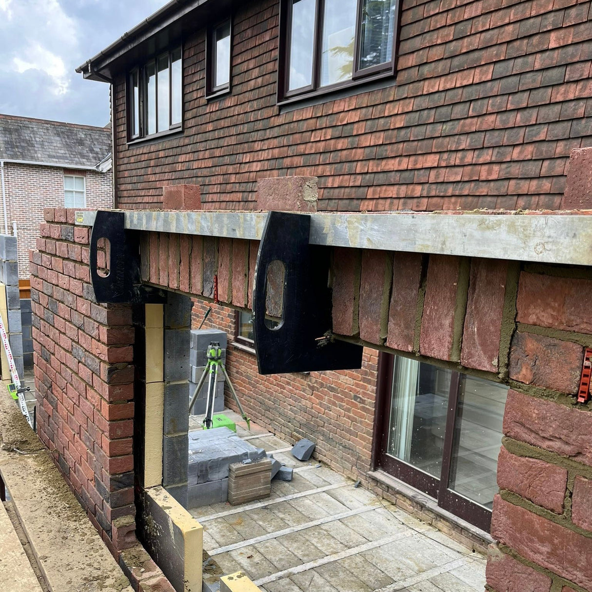 Lintel Bricklayer Profile Supports / Soldier Brackets (Pair)