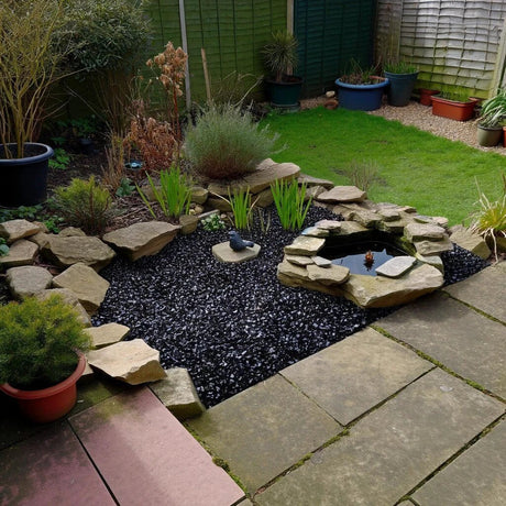 Midnight Black Tumbled Glass Chippings 10-20mm - Armstrong Cheshire