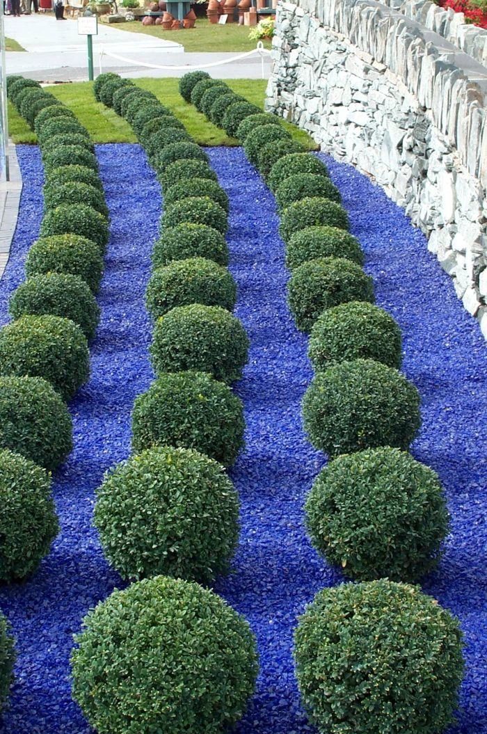 Ocean Blue Tumbled Glass Chippings 10-20mm - Armstrong Cheshire