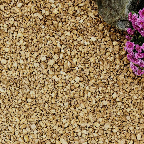 Cotswold Gold Gravel 14mm (25 Maxi Bags)