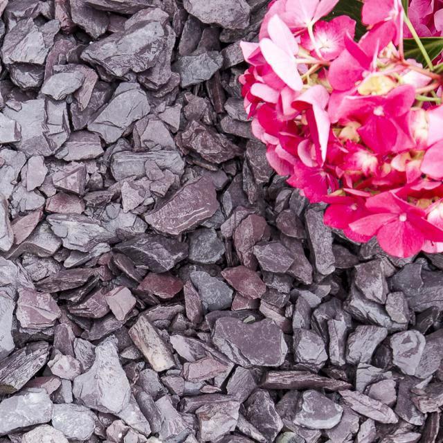 Plum Welsh Slate Chippings 40mm 25/50 20kg Bags - Armstrong Cheshire